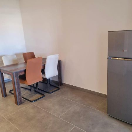 Apartment Mate Sukošan Esterno foto